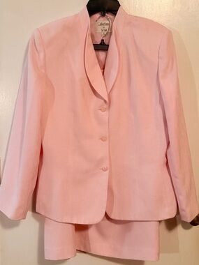 Le Suit Women's Blazer & Skirt Suit